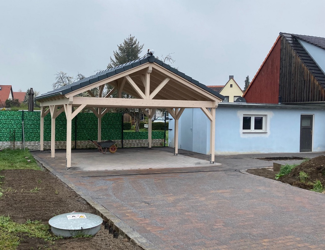 Carports nach Maß aus Metall oder Holz vom Profi in Hüllhorst